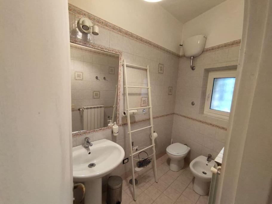 Vicolo Del Bologna Apartment Рим Екстер'єр фото